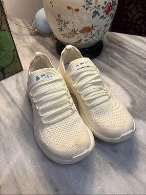 Unisex APL techlook breeze  Lightweight Knit Sneakers - ivory and teal